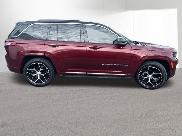 2022 Jeep Grand Cherokee Summit