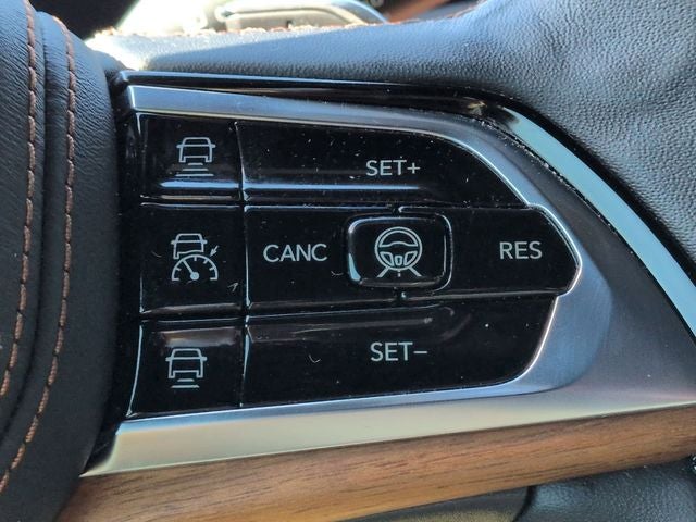 2022 Jeep Grand Cherokee Summit