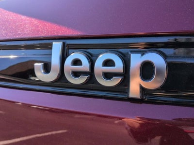 2022 Jeep Grand Cherokee Summit