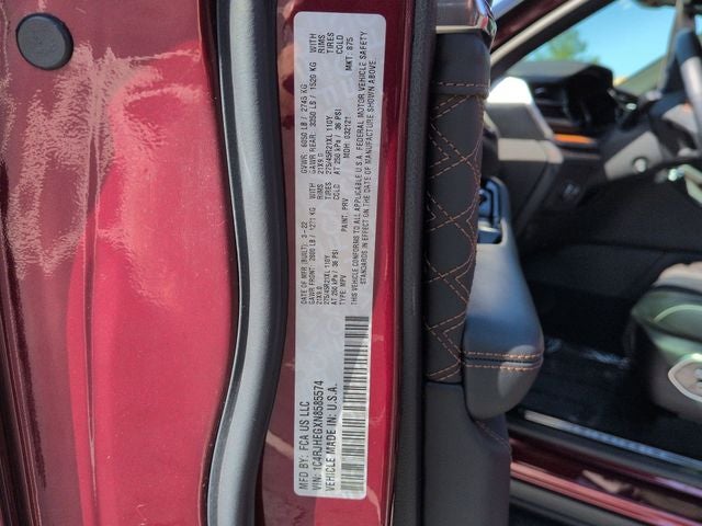 2022 Jeep Grand Cherokee Summit