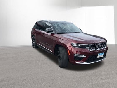 2022 Jeep Grand Cherokee Summit