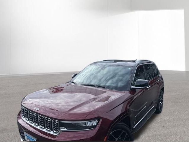 2022 Jeep Grand Cherokee Summit