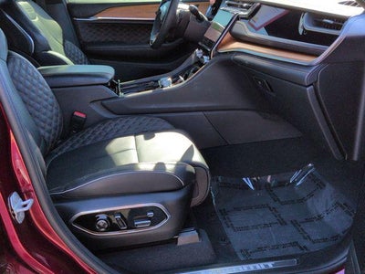 2022 Jeep Grand Cherokee Summit