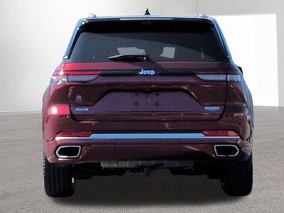 2022 Jeep Grand Cherokee Summit