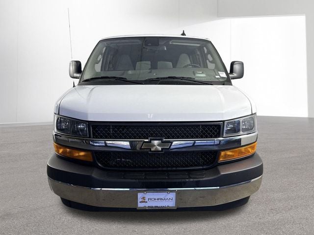 2024 Chevrolet Express 3500 LT Passenger