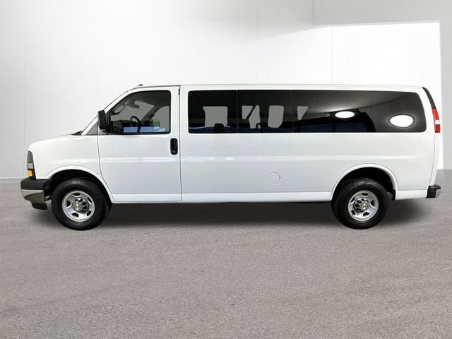 2024 Chevrolet Express 3500 LT Passenger