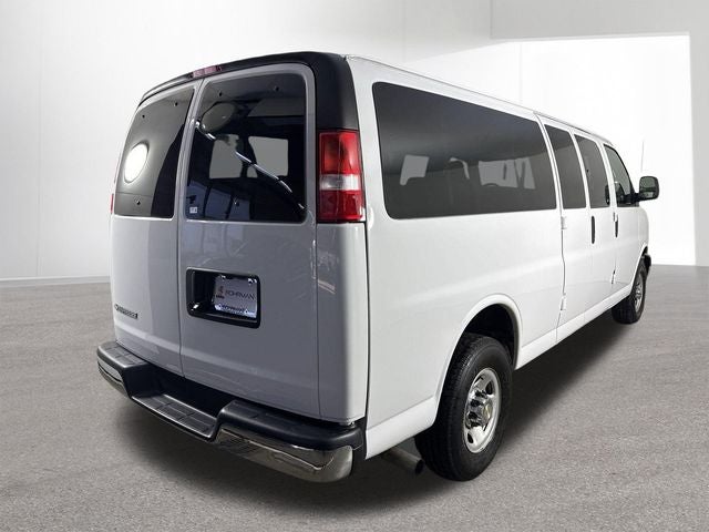 2024 Chevrolet Express 3500 LT Passenger