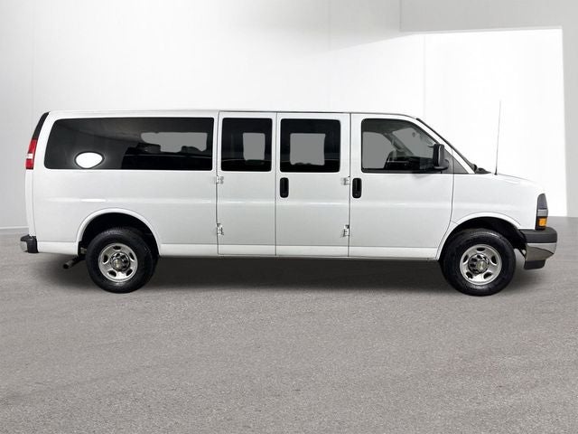 2024 Chevrolet Express 3500 LT Passenger