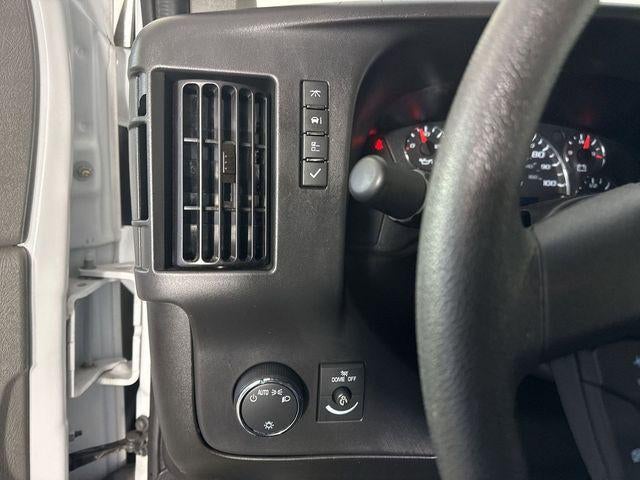 2024 Chevrolet Express LT Passenger