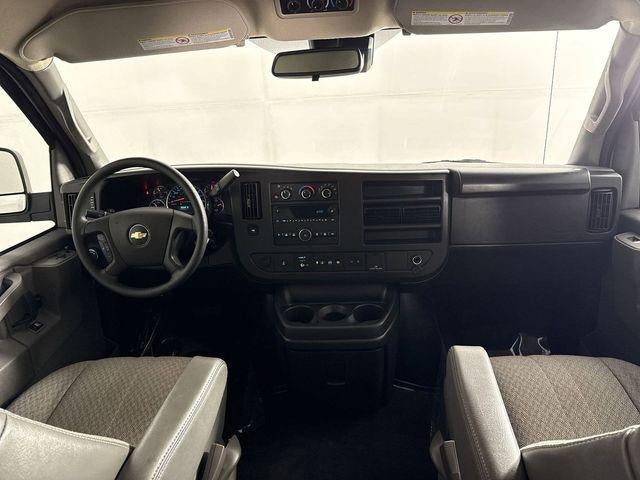 2024 Chevrolet Express LT Passenger