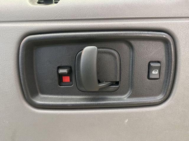 2024 Chevrolet Express LT Passenger