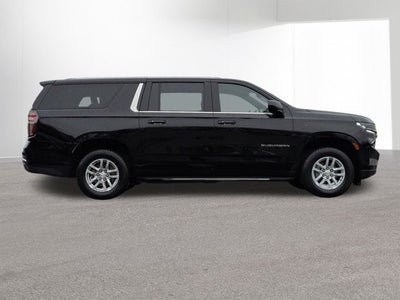 2024 Chevrolet Suburban LT