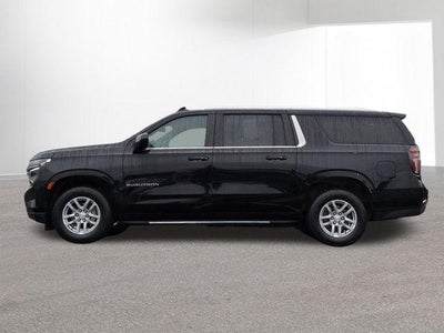 2024 Chevrolet Suburban LT