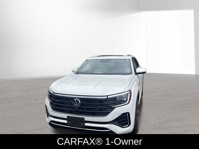 2024 Volkswagen Atlas Cross Sport 2.0T SEL Premium R-Line 4MOTION's photo