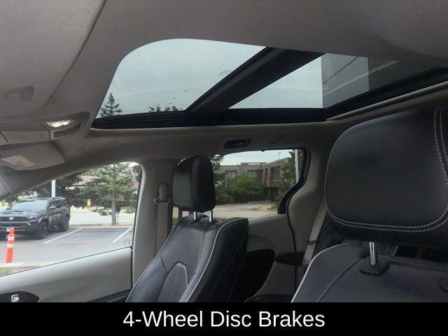 2022 Chrysler Pacifica Limited