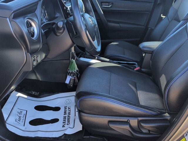 2017 Toyota COROLLA SE