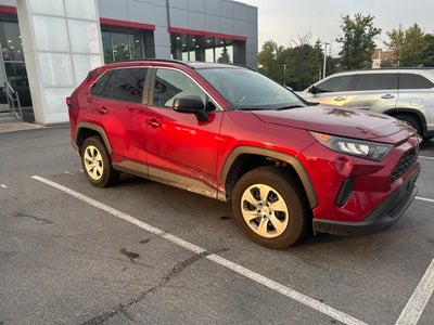 2020 Toyota RAV4 LE