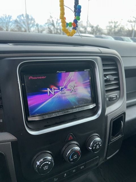 2016 RAM 2500 Tradesman LONG BED TOP CAMPING