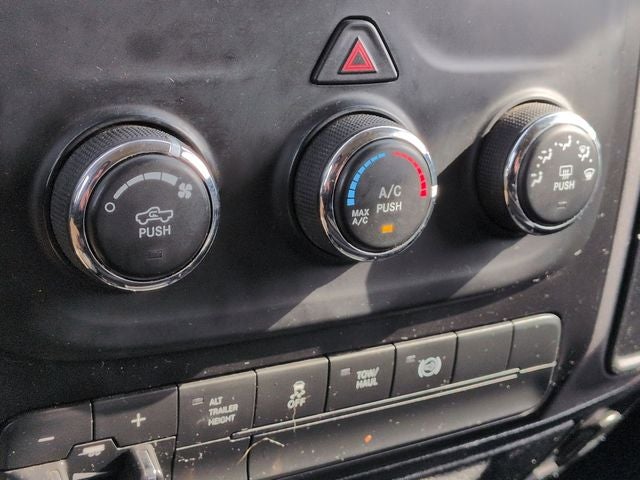2016 RAM 2500 Tradesman LONG BED TOP CAMPING