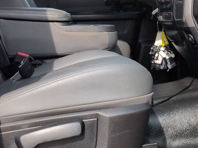 2016 RAM 2500 Tradesman LONG BED TOP CAMPING