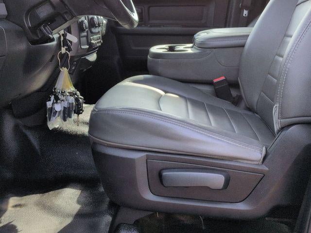 2016 RAM 2500 Tradesman LONG BED TOP CAMPING