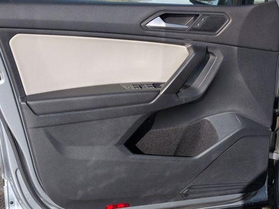 2021 Volkswagen Tiguan 2.0T SE R-Line Black