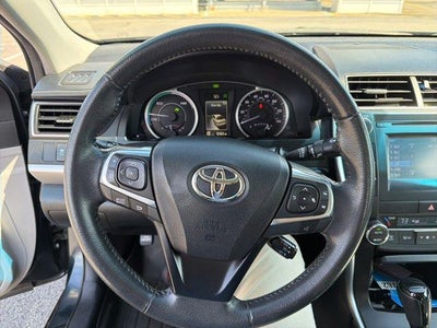 2017 Toyota Camry Hybrid SE