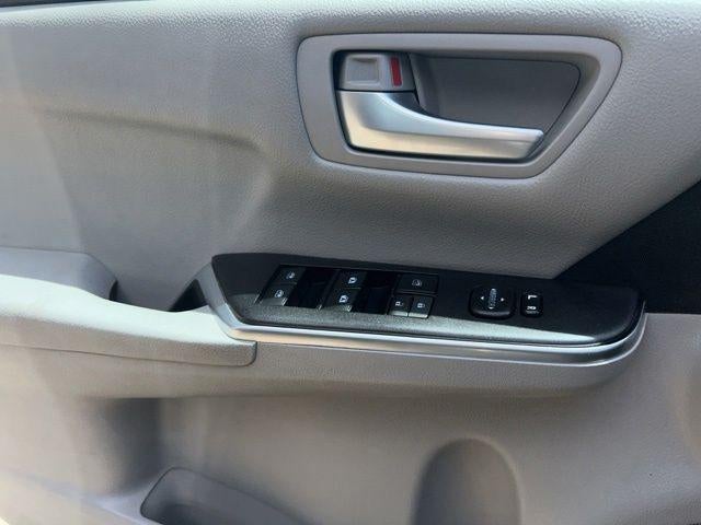 2017 Toyota Camry Hybrid SE