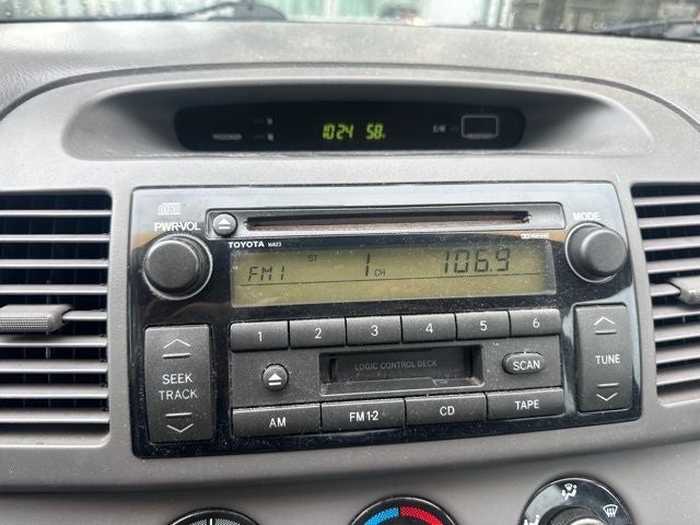 2004 Toyota Camry LE