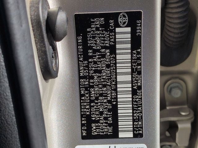 2016 Toyota CAMRY SE