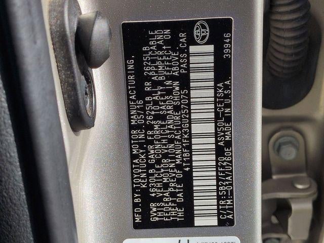 2016 Toyota CAMRY SE