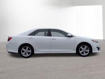 2013 Toyota CAMRY SE