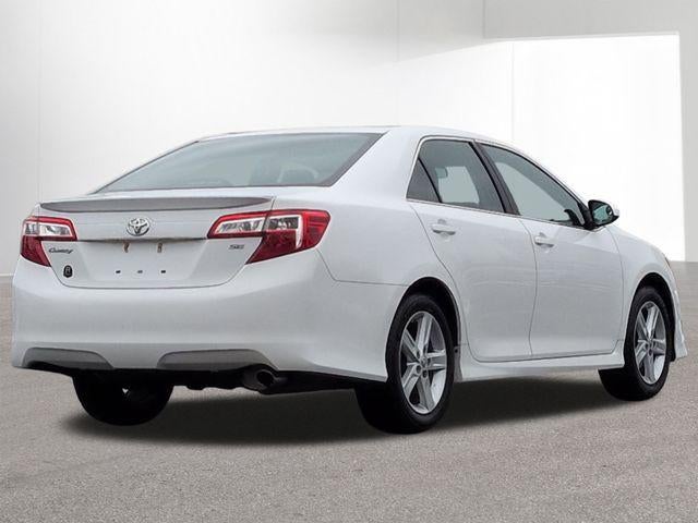 2013 Toyota CAMRY SE