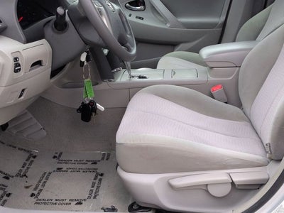 2011 Toyota CAMRY LE