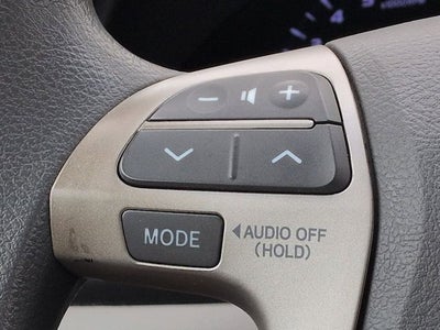 2011 Toyota CAMRY LE