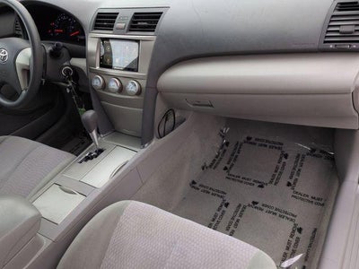 2011 Toyota CAMRY LE