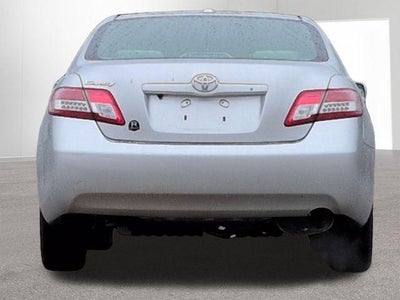 2011 Toyota CAMRY LE