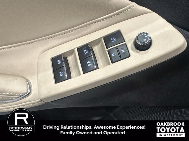 2019 Toyota Avalon XLE