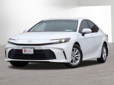 2025 Toyota CAMRY LE