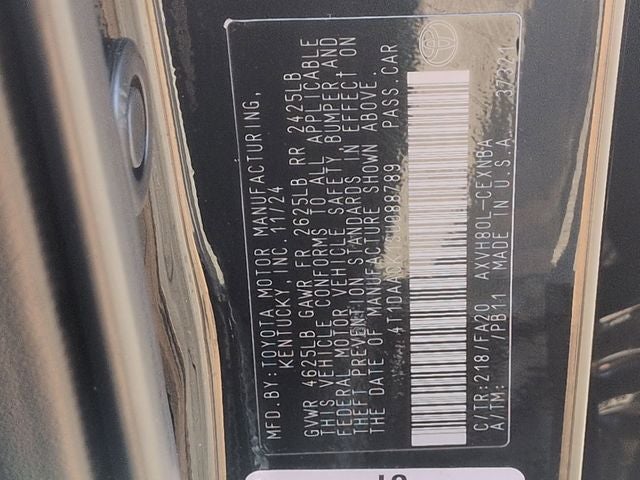 2025 Toyota CAMRY LE