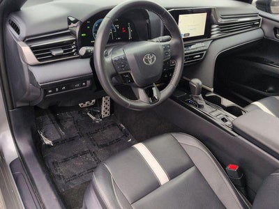 2025 Toyota CAMRY SE