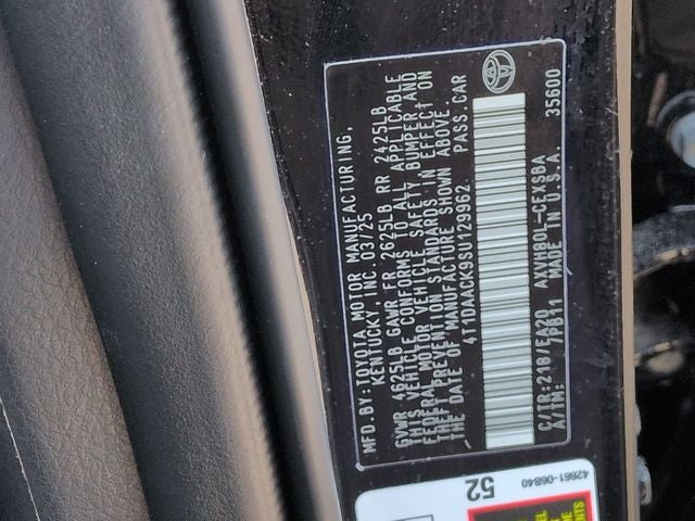 2025 Toyota CAMRY SE