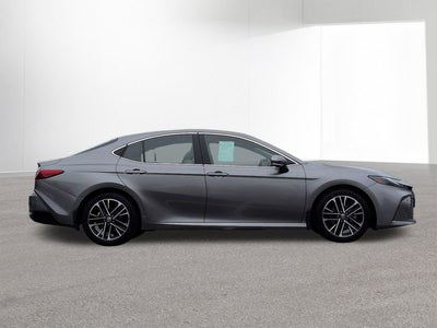 2025 Toyota CAMRY XLE