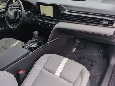 2025 Toyota CAMRY SE