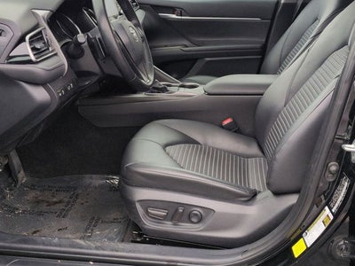 2023 Toyota CAMRY SE