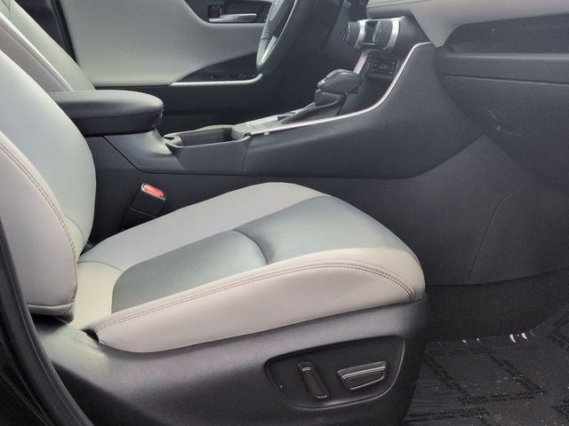 2023 Toyota RAV4 HYBRID Limited