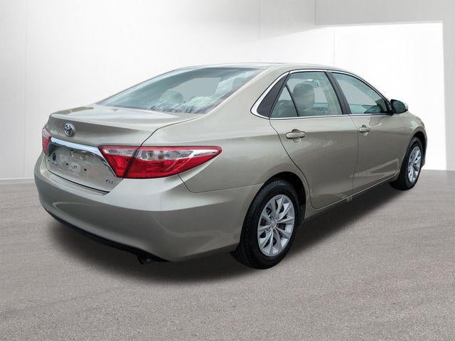 2015 Toyota CAMRY LE
