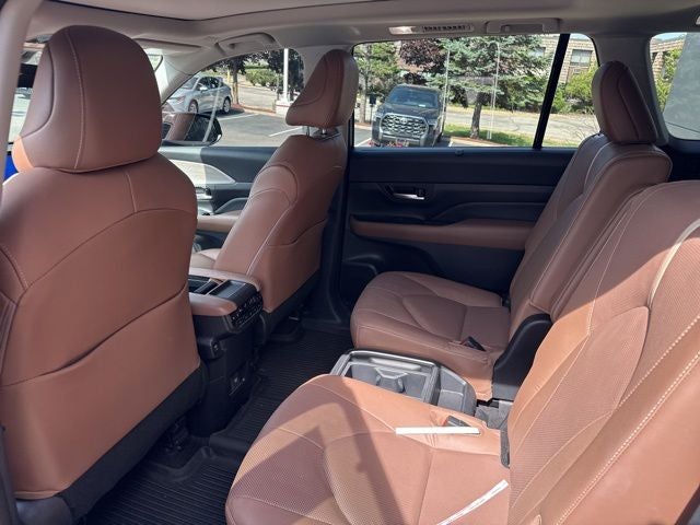 2024 Toyota Grand Highlander Platinum