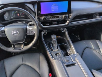 2024 Toyota GRAND HIGHLANDER XLE