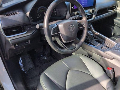 2024 Toyota GRAND HIGHLANDER XLE